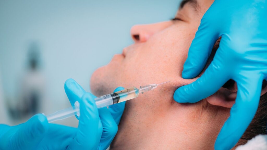 Jawline Dolgusu Denizli — DolphinMed Polikliniği Denizli hekim kontrolünde dolgu görseli.